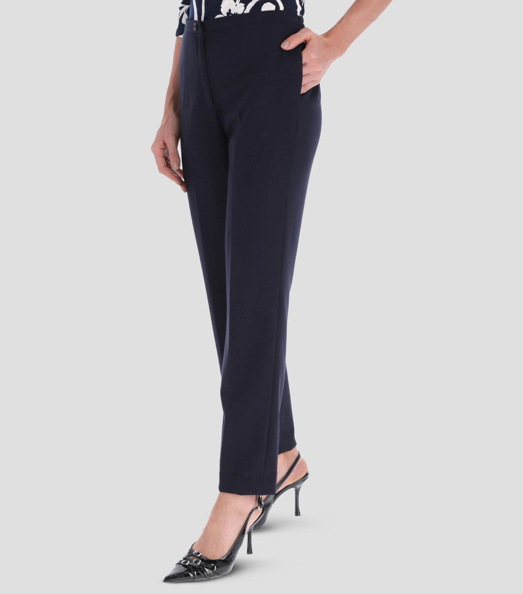 Pantalón línea Petite Mujer